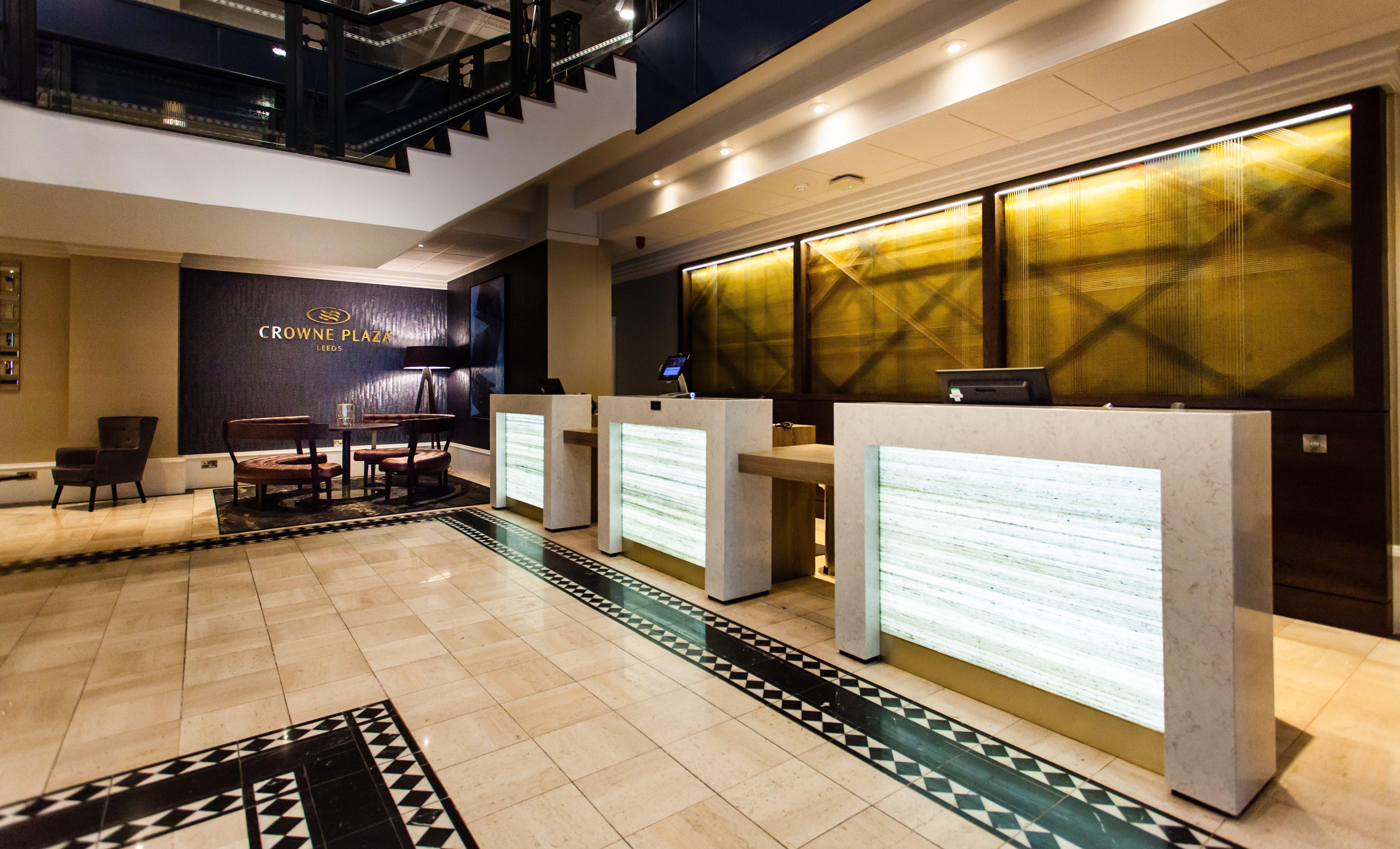Crowne Plaza Leeds By Ihg Hotel Exterior photo