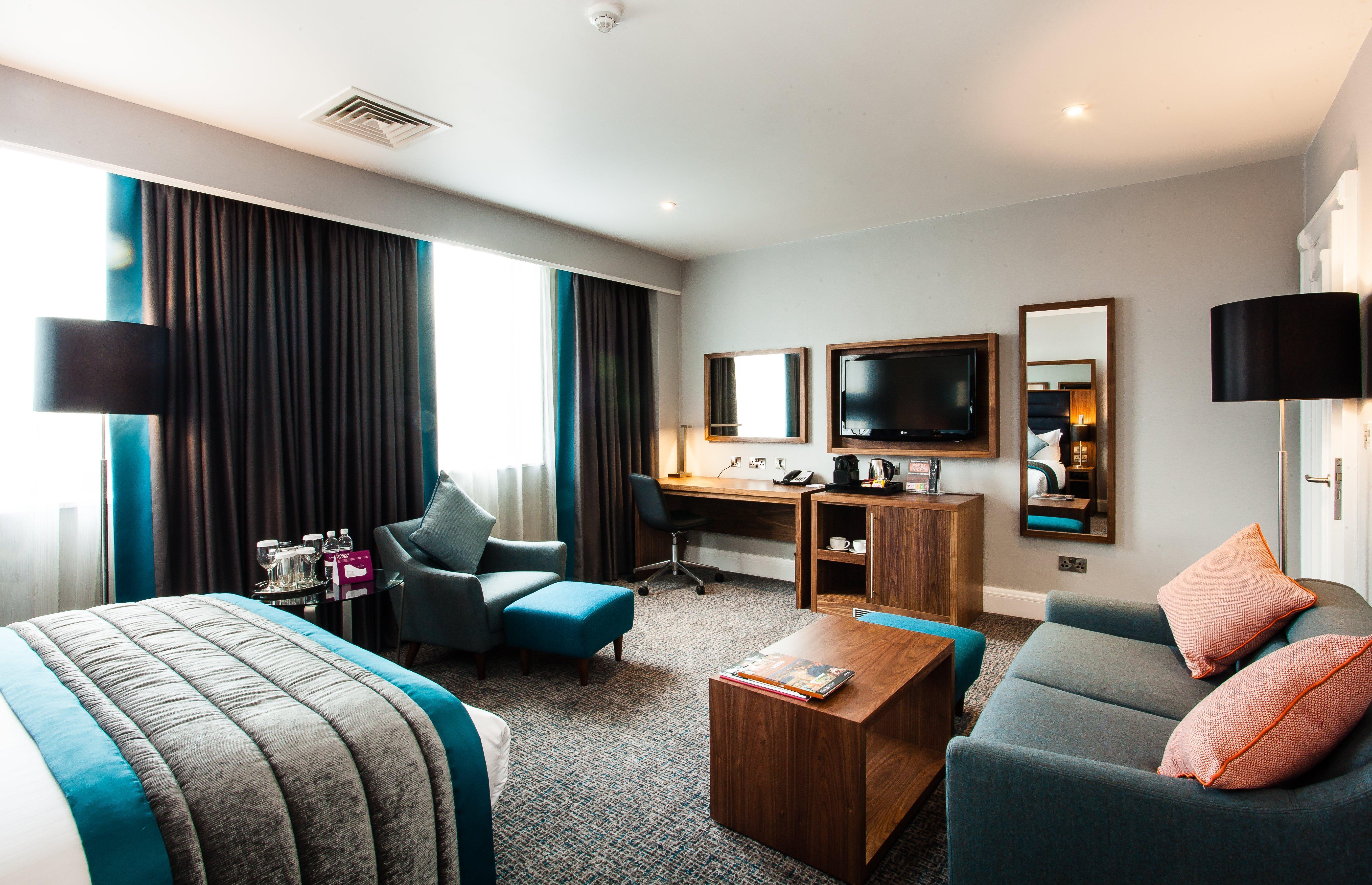 Crowne Plaza Leeds By Ihg Hotel Exterior photo