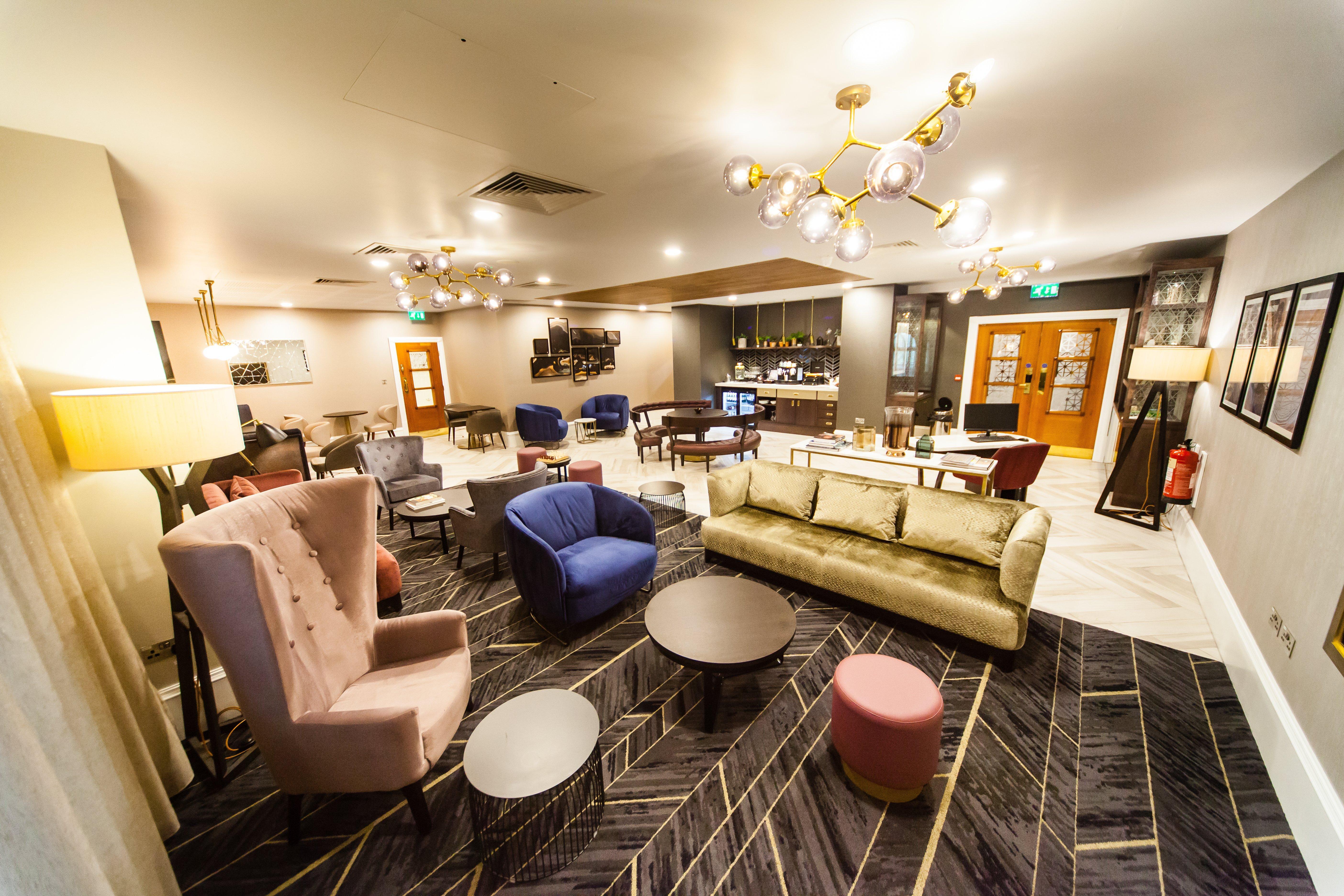 Crowne Plaza Leeds By Ihg Hotel Exterior photo