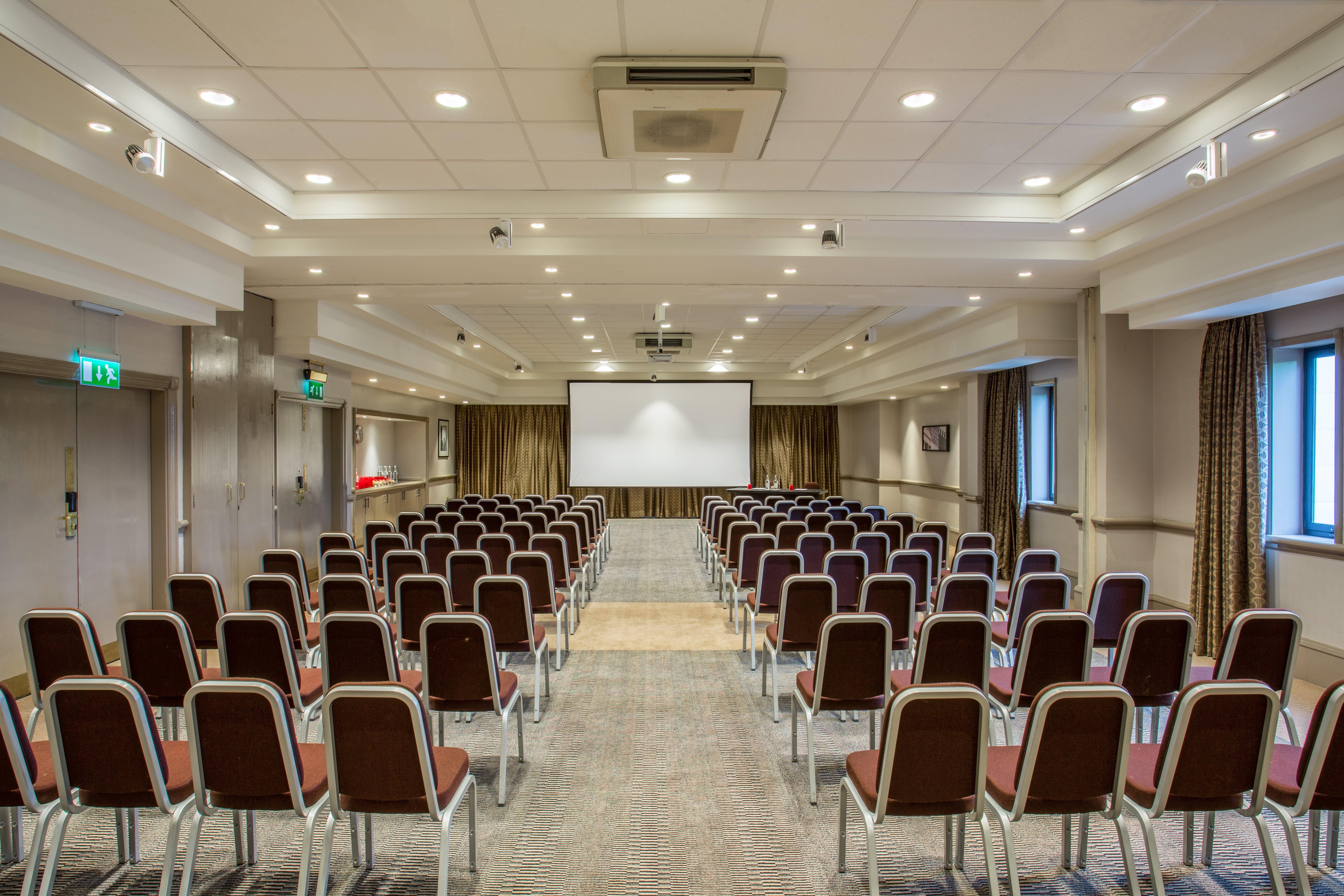 Crowne Plaza Leeds By Ihg Hotel Exterior photo