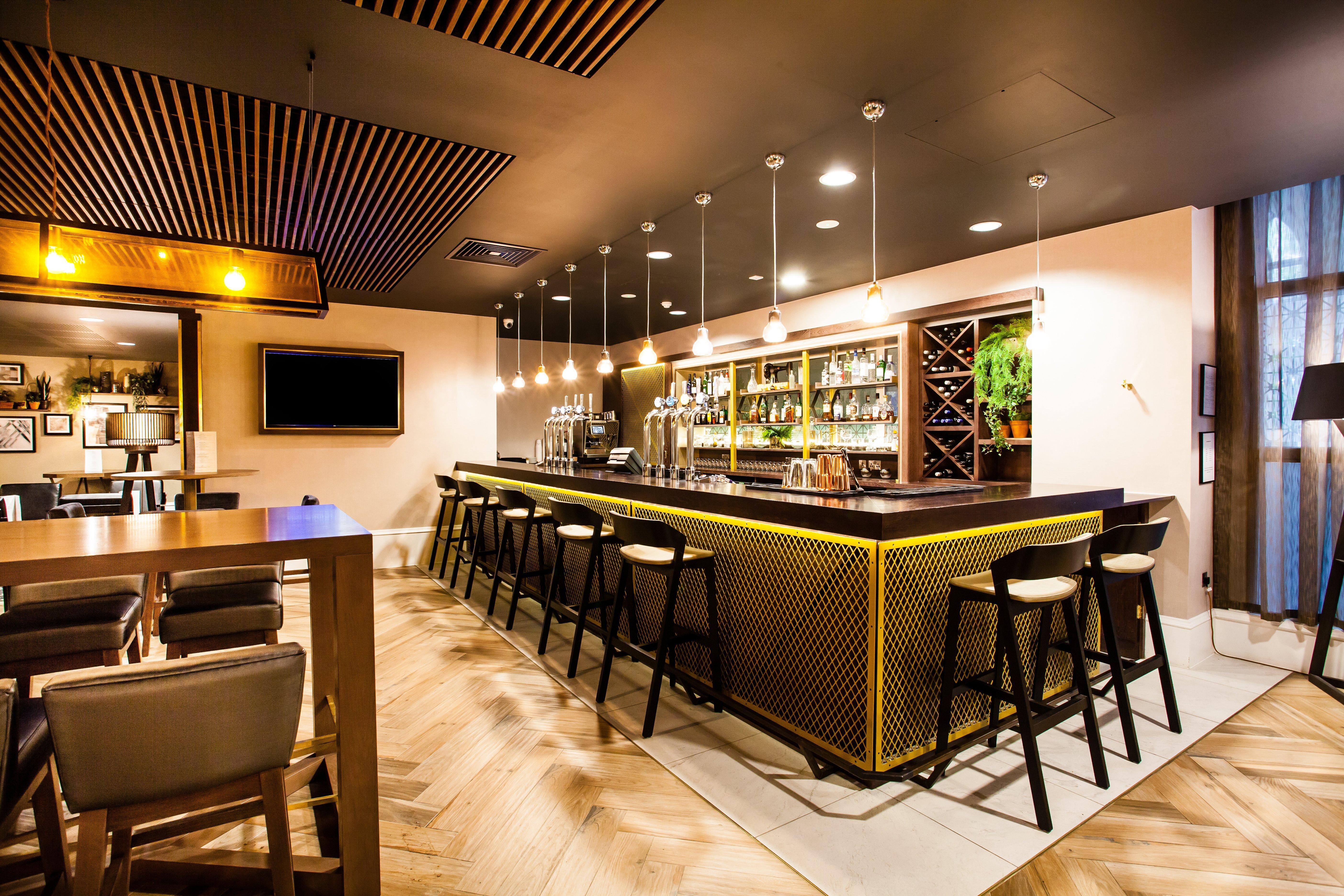 Crowne Plaza Leeds By Ihg Hotel Exterior photo