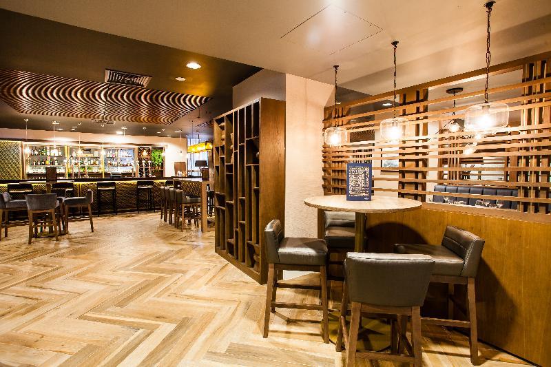 Crowne Plaza Leeds By Ihg Hotel Exterior photo